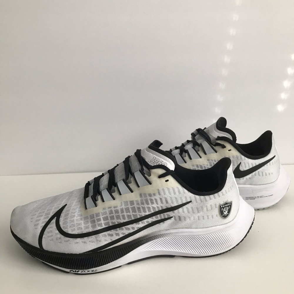 Nike Air Zoom Las Vegas Raiders - Picture 4 of 12